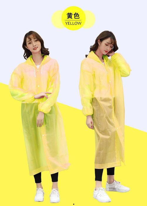 雨衣成人雨衣怎么穿视频,成人雨衣正确穿戴教程