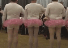 成人女子下腰图片视频,图片与视频中的优雅线条解析