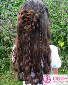 成人舞蹈彩带编发视频,编织成人舞蹈之美