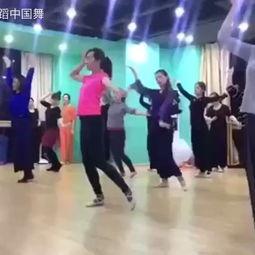 小河成人舞蹈直播视频,小河成人舞蹈魅力绽放