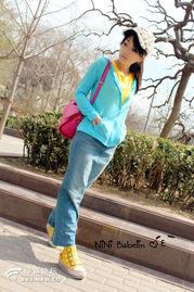 女成人牛仔裙视频,女成人牛仔裙魅力瞬间